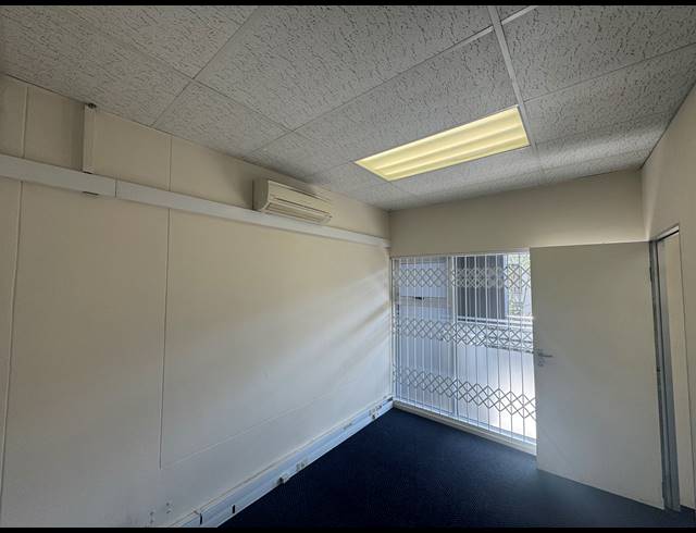 42M² OFFICE FOR SALE IN UMHLANGA CENTRAL